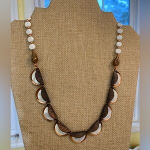 Copper Tone White Beaded Necklace‎